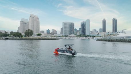 San Diego Bay Bash: Self-Drive Pontoon for Birthdays, Bachelorettes & Boujee Besties image 5