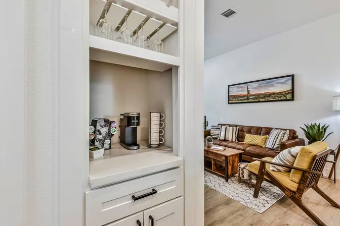 Luxe Duplex Resort with a Mega Hot Tub near NRG Stadium image 21