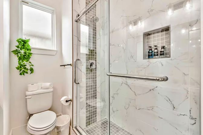 Luxe Duplex Resort with a Mega Hot Tub near NRG Stadium image 64
