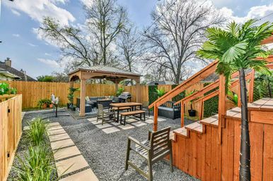 Luxe Duplex Resort with a Mega Hot Tub near NRG Stadium image 6