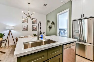 Luxe Duplex Resort with a Mega Hot Tub near NRG Stadium image 26