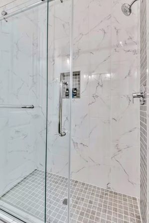 Luxe Duplex Resort with a Mega Hot Tub near NRG Stadium image 66