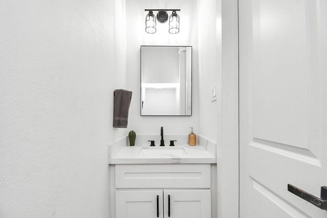 Luxe Duplex Resort with a Mega Hot Tub near NRG Stadium image 62