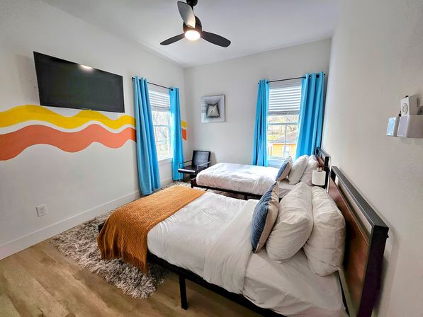 Luxe Duplex Resort with a Mega Hot Tub near NRG Stadium image 38