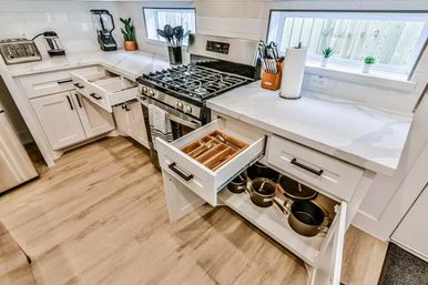 Luxe Duplex Resort with a Mega Hot Tub near NRG Stadium image 20