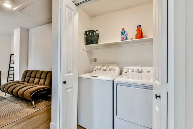 Luxe Duplex Resort with a Mega Hot Tub near NRG Stadium image 57
