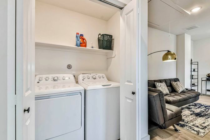 Luxe Duplex Resort with a Mega Hot Tub near NRG Stadium image 56
