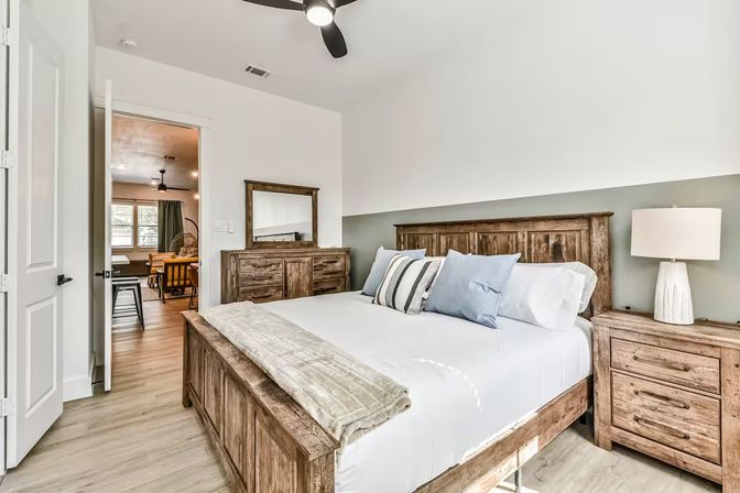 Luxe Duplex Resort with a Mega Hot Tub near NRG Stadium image 37