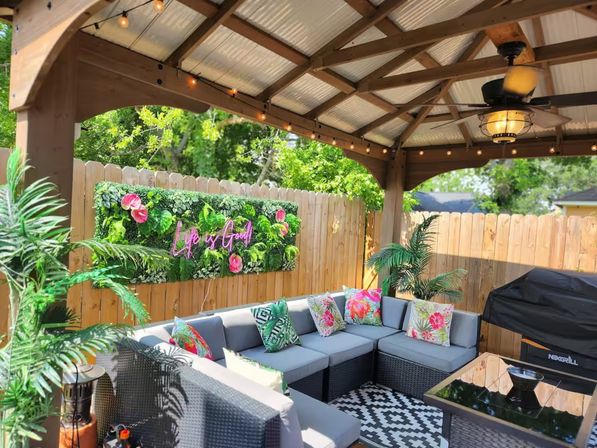 Luxe Duplex Resort with a Mega Hot Tub near NRG Stadium image 5