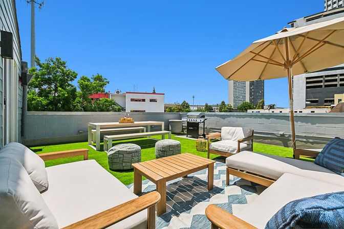 Double Condo Rental with Spacious and Luxurious Art-Filled Suites, Private Rooftop Terrace & Parking image 1