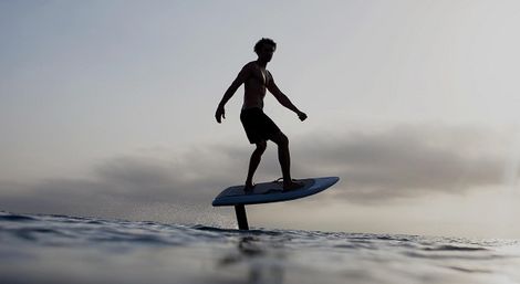 Group Efoil Lessons & Rentals: Learn to Fly Above the Water! image 2