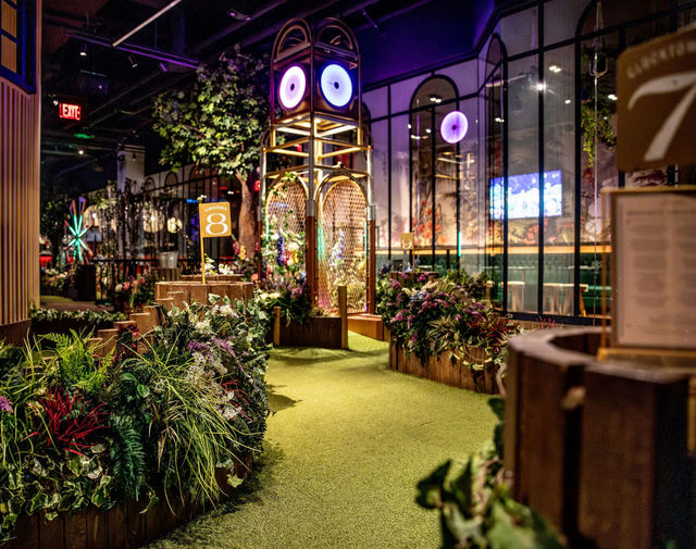 Mini Golf, Cocktails + Street Food at Swingers NoMad image 4
