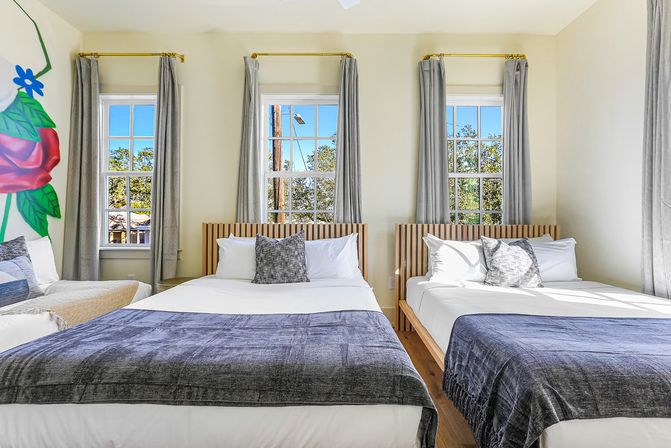 Tropical Paradise with Heated Pool Minutes to French Quarter image 5
