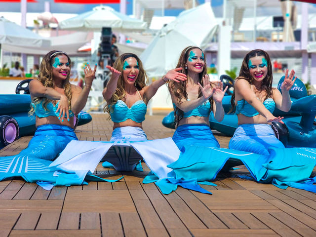 Splash into Magic and Party with a Real Mermaid: Mermaid Hosts & Mermazing Makeovers image 4