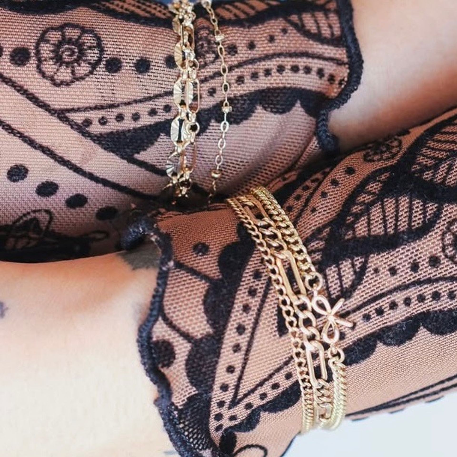 Permanent Jewelry Experience: Custom-Fitted, Clasp-Free Sparkle for Every Occasion image 1