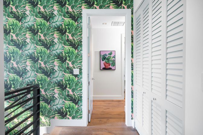 Insta-Worthy 5 BR with Heated Pool: 5 Minutes to Las Olas image 17