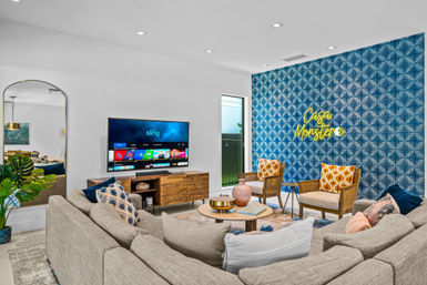 Insta-Worthy 5 BR with Heated Pool: 5 Minutes to Las Olas image 29