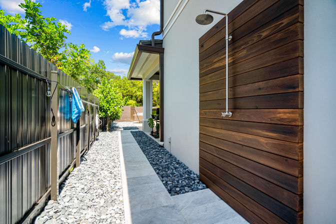 Insta-Worthy 5 BR with Heated Pool: 5 Minutes to Las Olas image 10