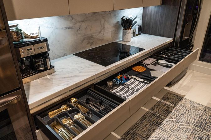 Insta-Worthy 5 BR with Heated Pool: 5 Minutes to Las Olas image 41