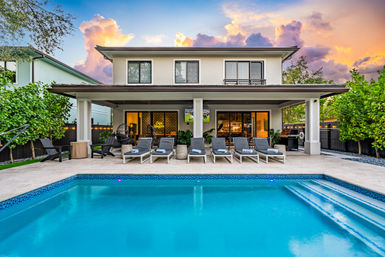 Insta-Worthy 5 BR with Heated Pool: 5 Minutes to Las Olas image 4