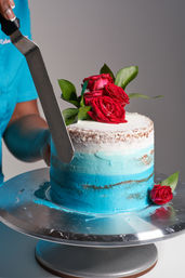 Do-It-Yourself Cake Decorating + Booze Experience (BYOB) image 6