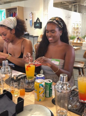Private Mobile Mixology Class: Cocktail & Mocktail Making Experience at Your Location image 5