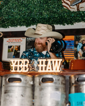 Dudley's Sports Grill: Local Hotspot for Great Food, Amazing Cocktails and an Unmatched Vibe! image 8