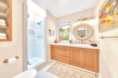 Luxury Villa & 6 Acre Ranch in Sonoma Wine Country: Springwater Pool, Hot Tub, Bocce, Creek & Event Barn image 67