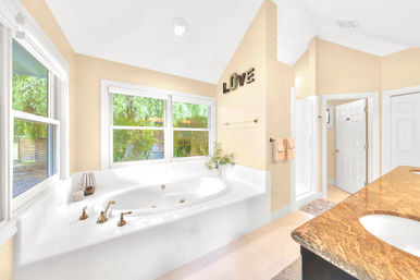 Luxury Villa & 6 Acre Ranch in Sonoma Wine Country: Springwater Pool, Hot Tub, Bocce, Creek & Event Barn image 60