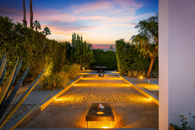 Wander Palm Springs Mesa: Luxury 3-Bedroom Estate with Pool & Spa in Historic Mesa image 19