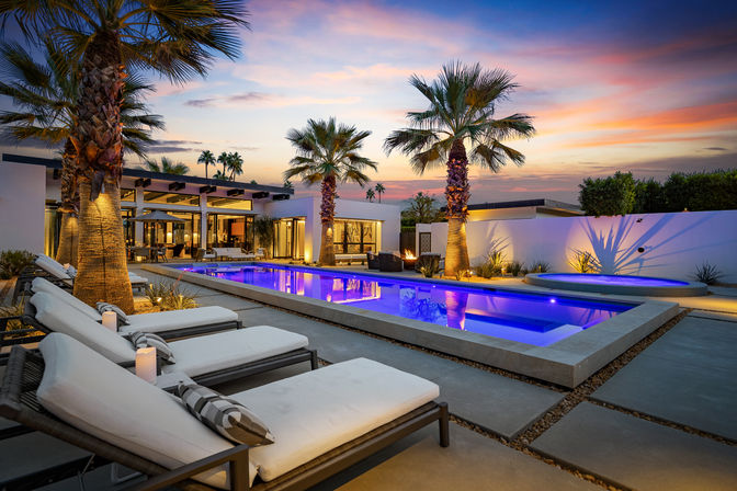 Wander Palm Springs Mesa: Luxury 3-Bedroom Estate with Pool & Spa in Historic Mesa image 6