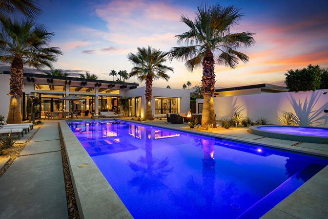 Wander Palm Springs Mesa: Luxury 3-Bedroom Estate with Pool & Spa in Historic Mesa image 5