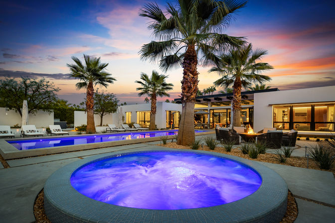 Wander Palm Springs Mesa: Luxury 3-Bedroom Estate with Pool & Spa in Historic Mesa image 4