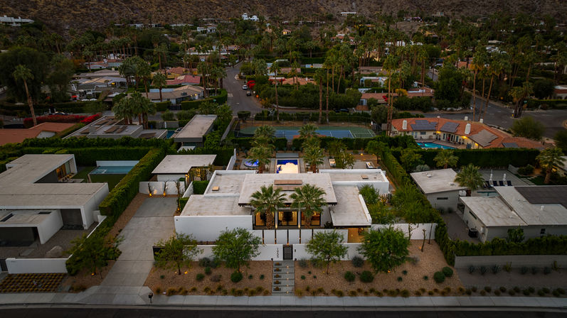 Wander Palm Springs Mesa: Luxury 3-Bedroom Estate with Pool & Spa in Historic Mesa image 33
