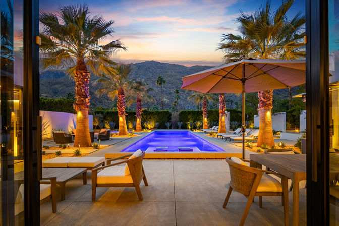 Wander Palm Springs Mesa: Luxury 3-Bedroom Estate with Pool & Spa in Historic Mesa image 14