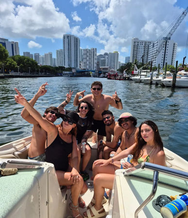Luxury Sunset Cruise Experience with Legacy Boats image 6