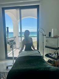 Bridal Lux Glow Facial image 3