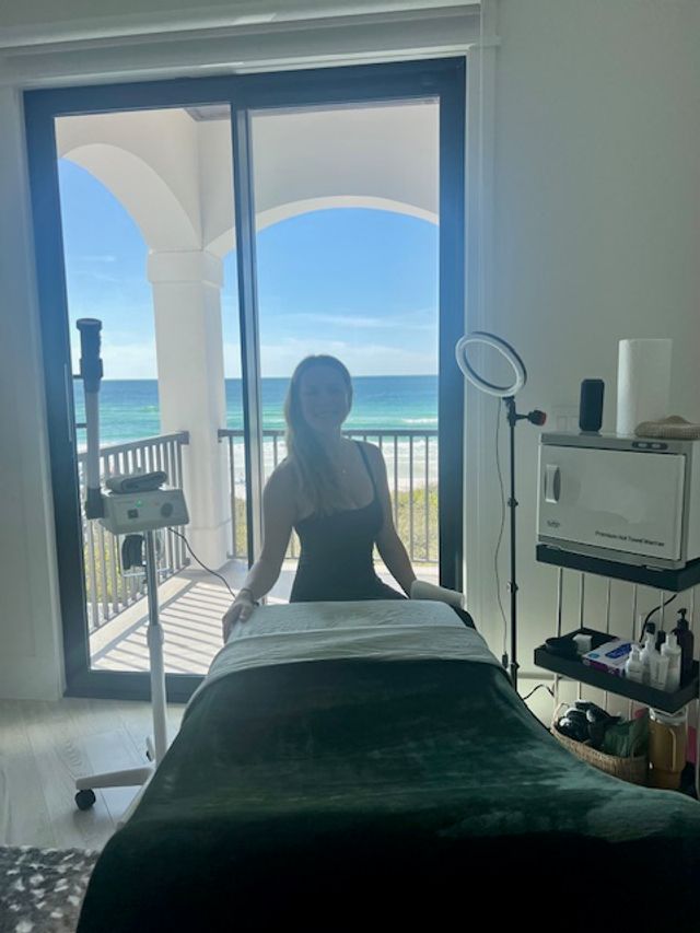 Bridal Lux Glow Facial image 3
