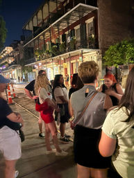 Haunted History Pub Crawl: Discover Ghosts, Vampires, and True Crime Legends image 13