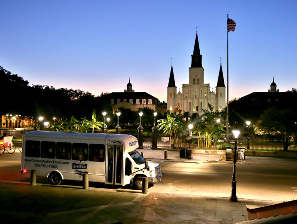 Haunted History Pub Crawl: Discover Ghosts, Vampires, and True Crime Legends image 3