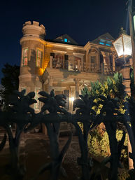 Haunted History Pub Crawl: Discover Ghosts, Vampires, and True Crime Legends image 14