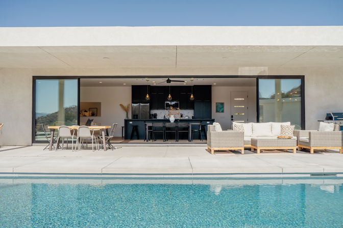 Mars Landing: 4-Bedroom Rental with Fire Pit, Pool & Spa Near Joshua Tree National Park image 4