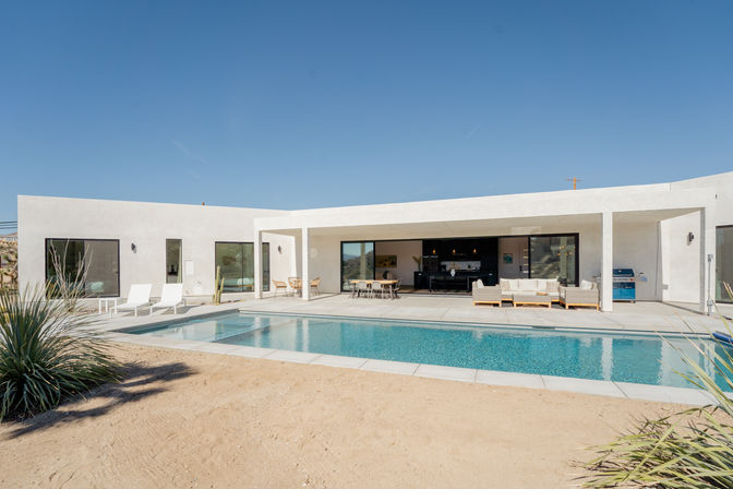 Mars Landing: 4-Bedroom Rental with Fire Pit, Pool & Spa Near Joshua Tree National Park image 29