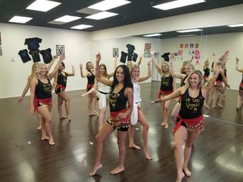 Bachelorette Belly Dance Class. I come to you! image 3