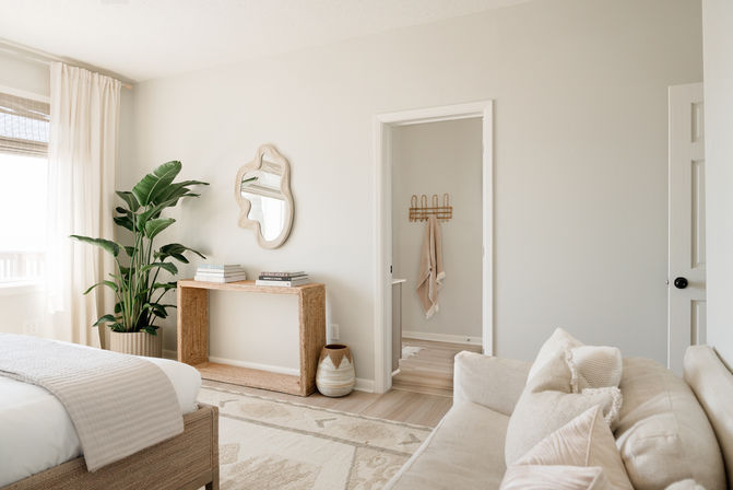 Steps to the Beach: Spacious 7-Bed Home with Grill image 14