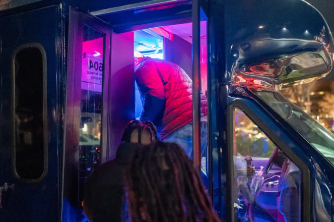 Denver Cannabis Tours: Dispensaries, Grow Houses & High-End Experiences image 2