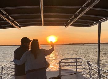 Private Sunset Boat Cruise: Sip, Sightsee & Unwind on the Water image 3