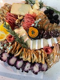 Charcuterie Board Delivery: Beautiful & Customizable Board for Your Party  image 4