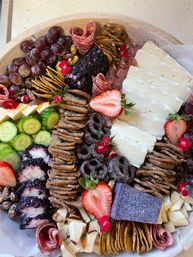 Charcuterie Board Delivery: Beautiful & Customizable Board for Your Party  image 5