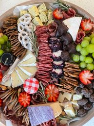 Charcuterie Board Delivery: Beautiful & Customizable Board for Your Party  image 2